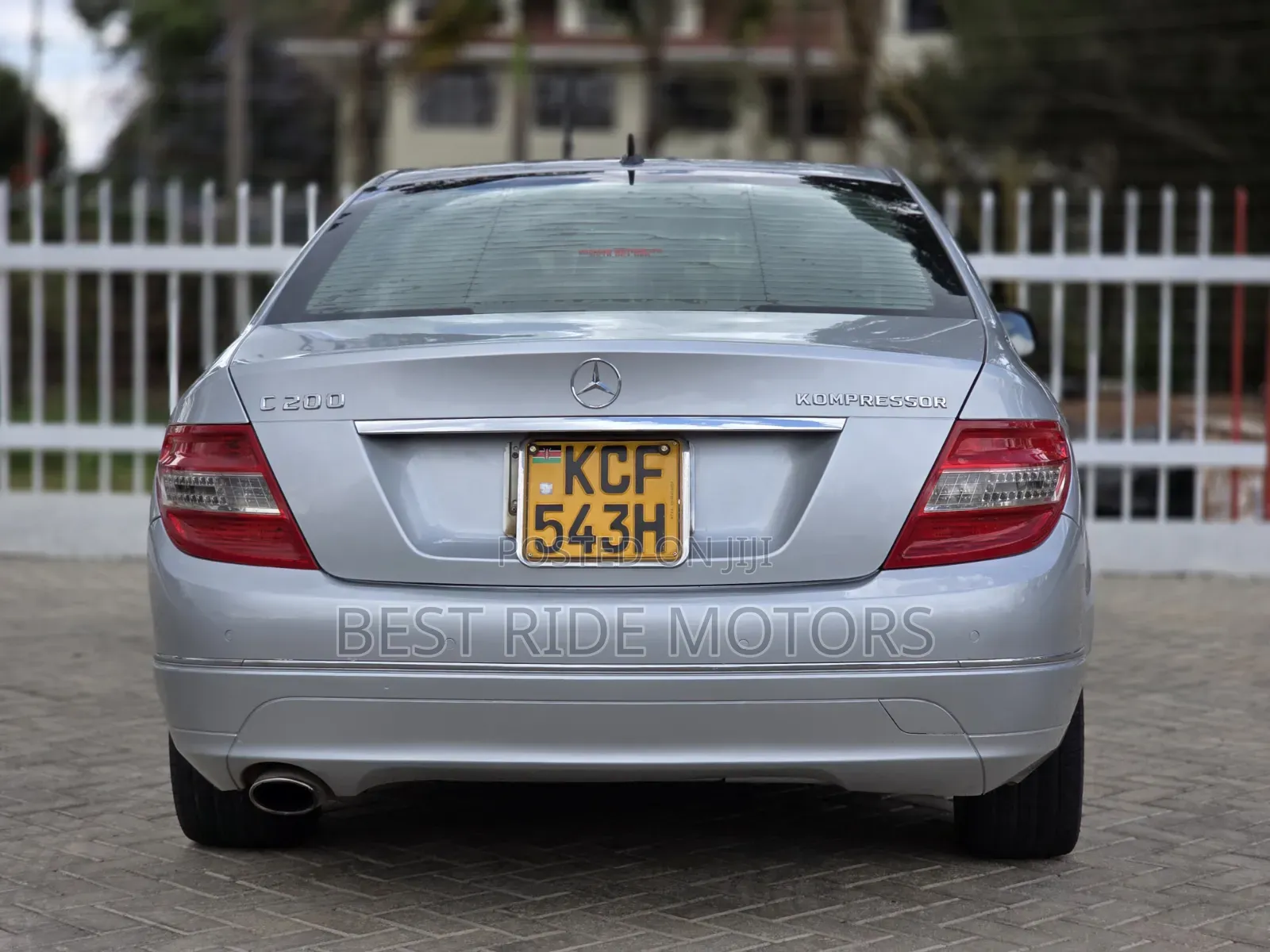 Mercedes-Benz C200 2011 Silver