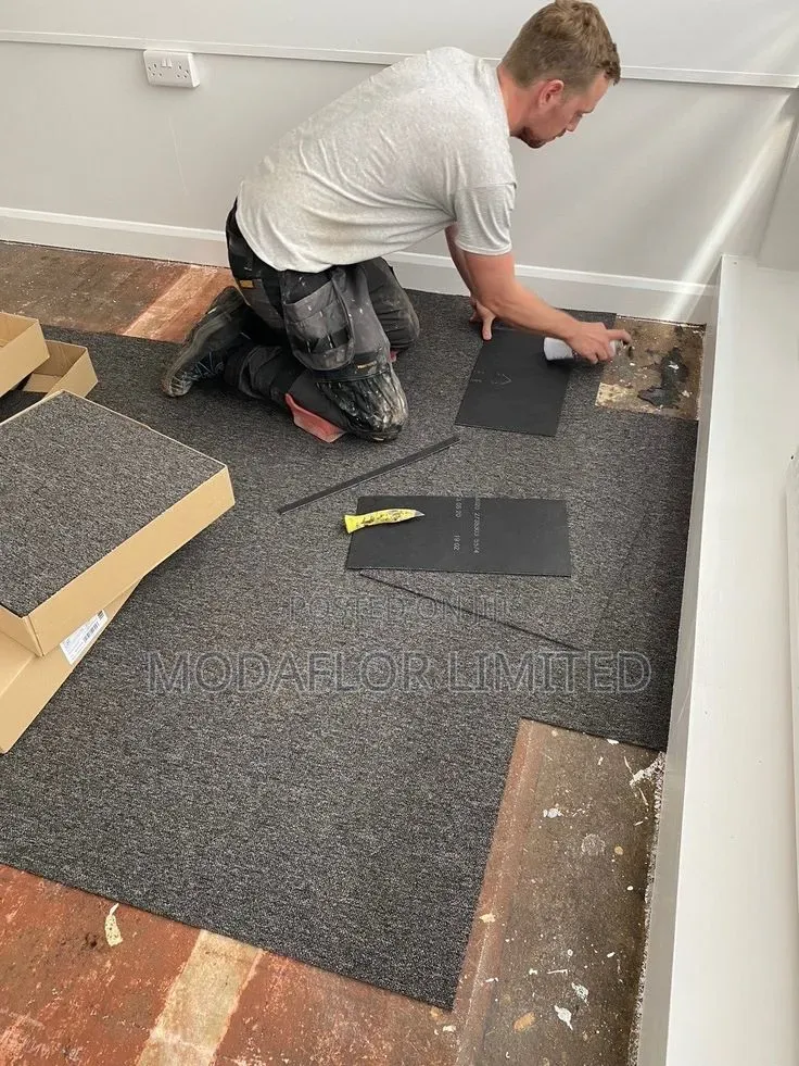 Modern Carpet Tiles for Workspaces
