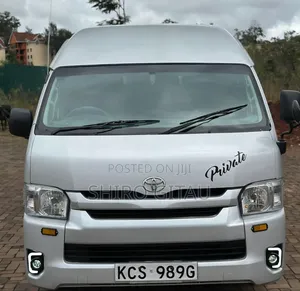 Toyota HiAce 2011 Silver
