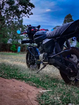TVS HLX Plus ES 2021 Red