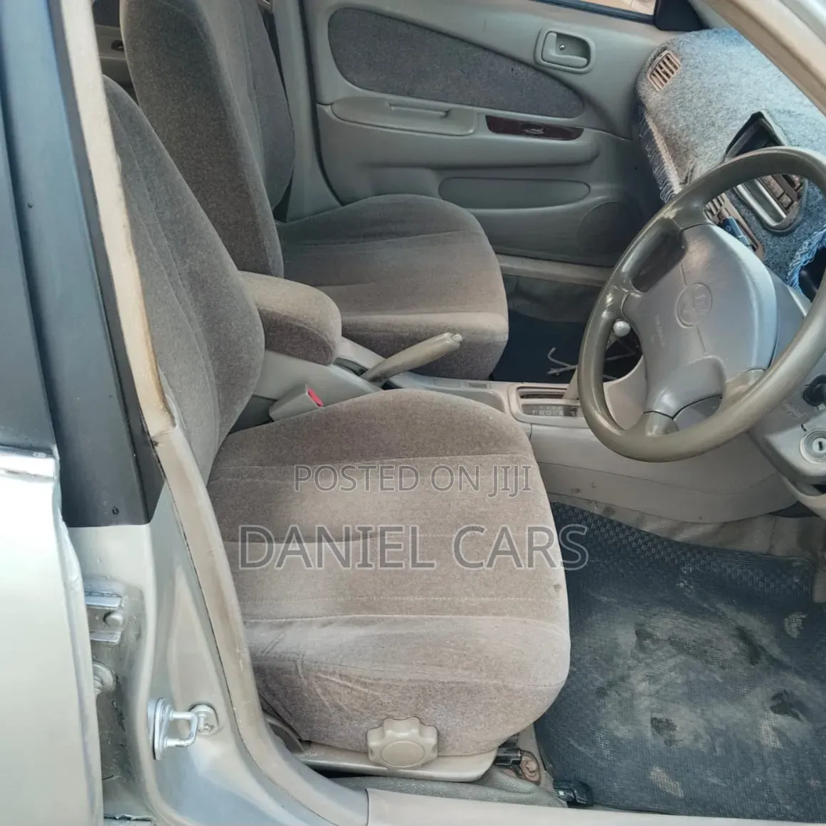 Toyota Sprinter 2000 Silver