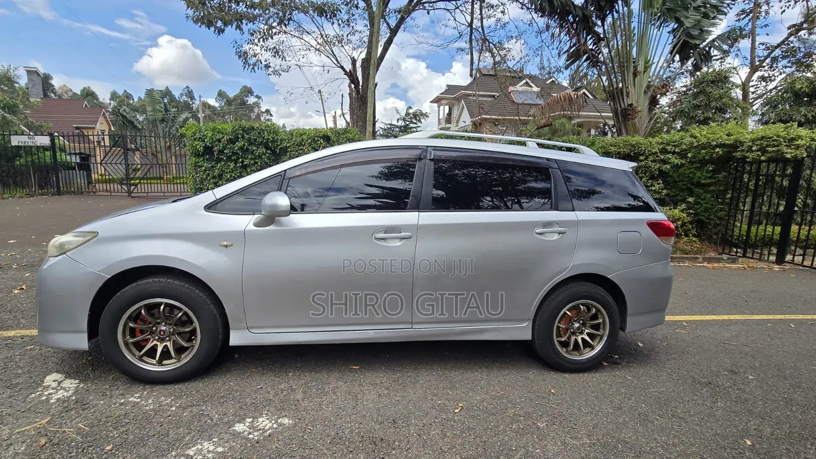 Toyota Wish 2011 Silver
