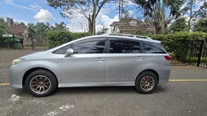 Toyota Wish 2011 Silver