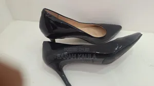 Black Ladies Heels - Leather Pointed Kitten Heel