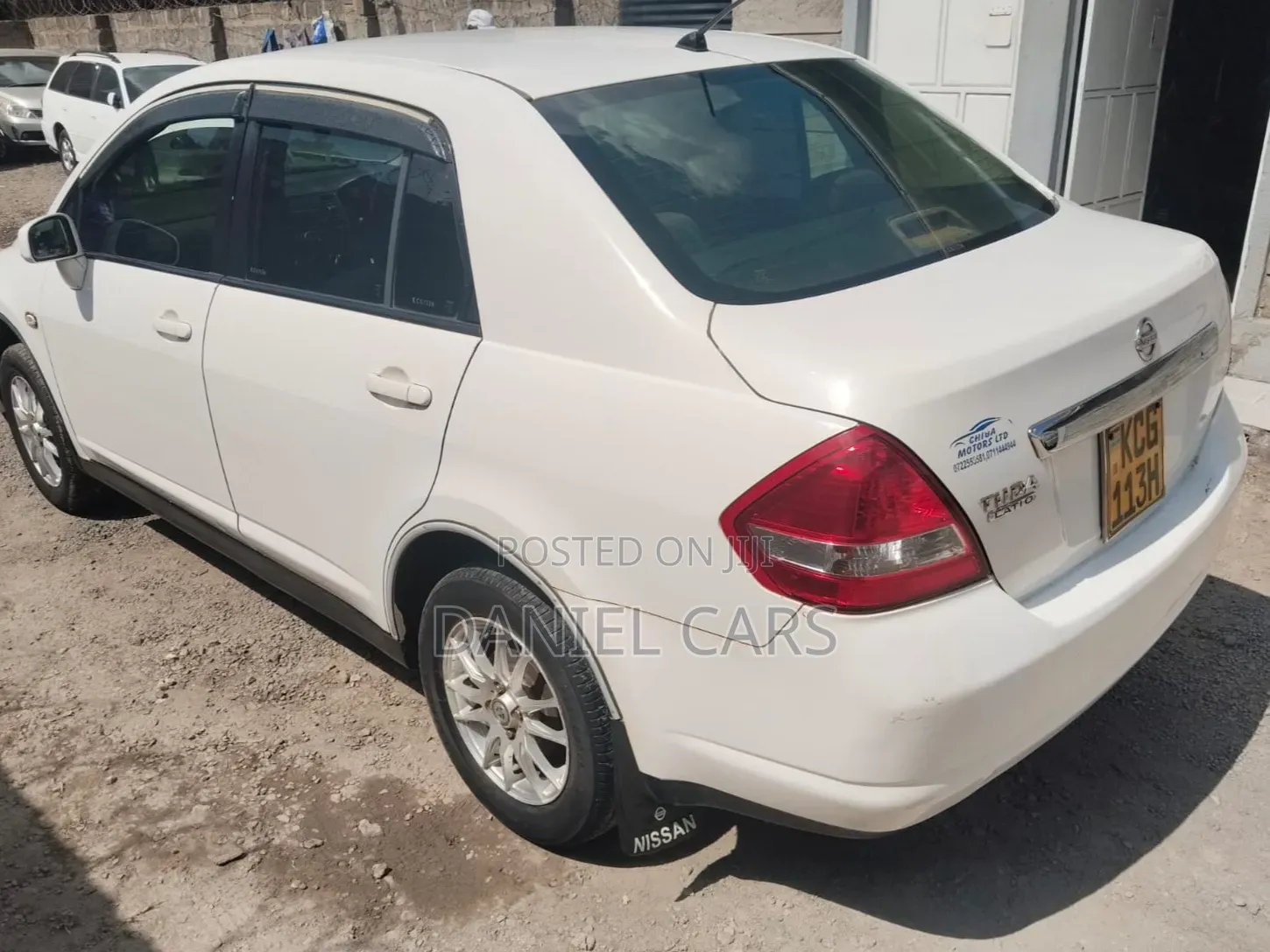 Nissan Tiida 2009 White