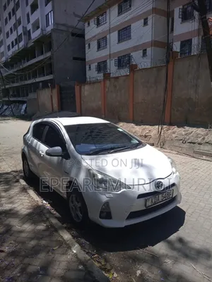 Toyota Aqua 2013 White