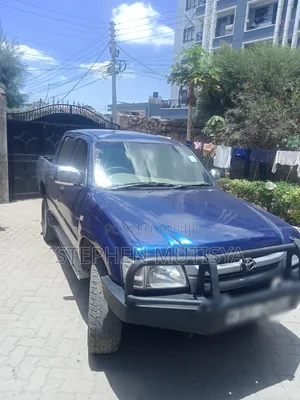 Toyota Hilux 2.5 Cab 2005 Blue