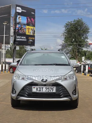 Toyota Vitz 2019 Silver