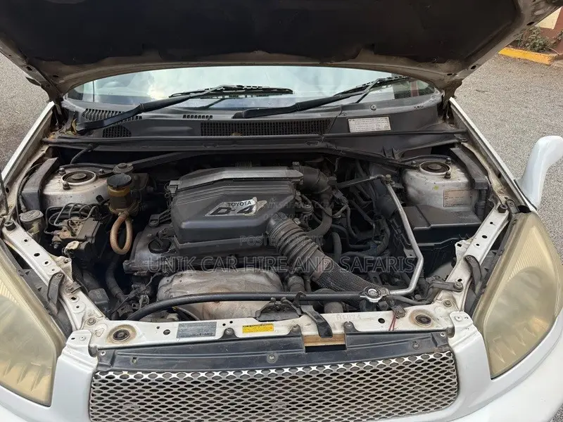 Toyota RAV4 Automatic 2000 Pearl
