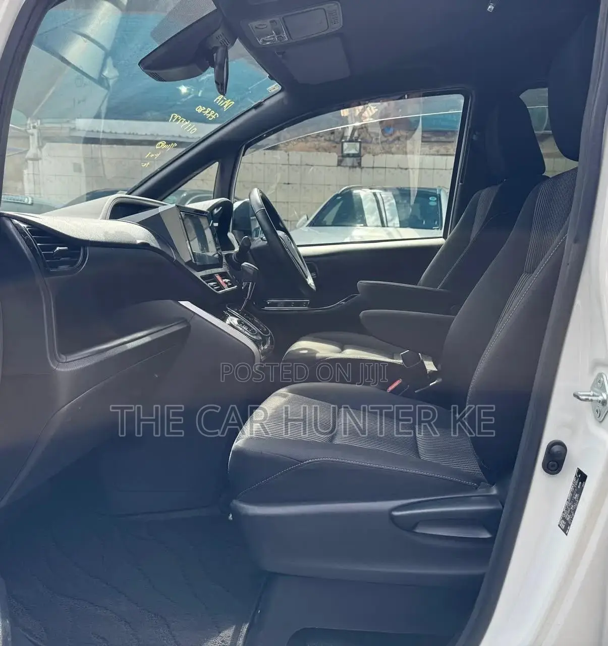 Toyota Voxy 2019 White