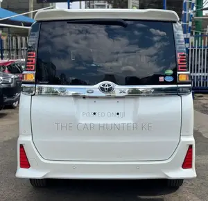 Toyota Voxy 2019 White
