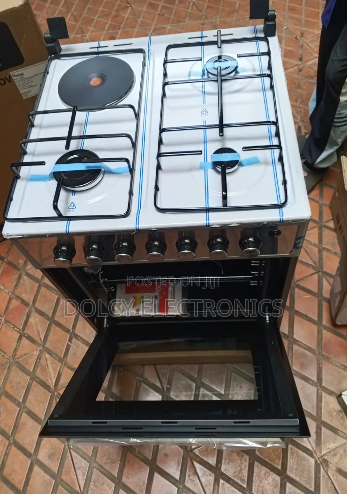 Ramtons Cooker 60 by 60 Silver