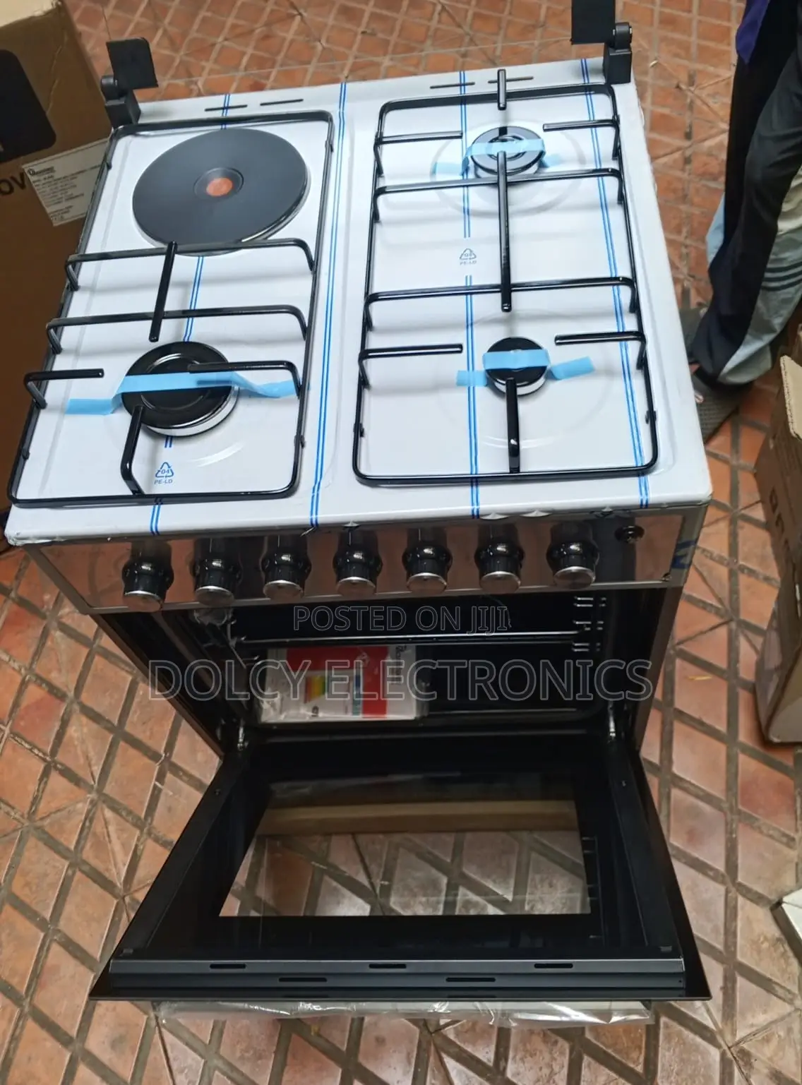 Ramtons Cooker 60 by 60 Silver