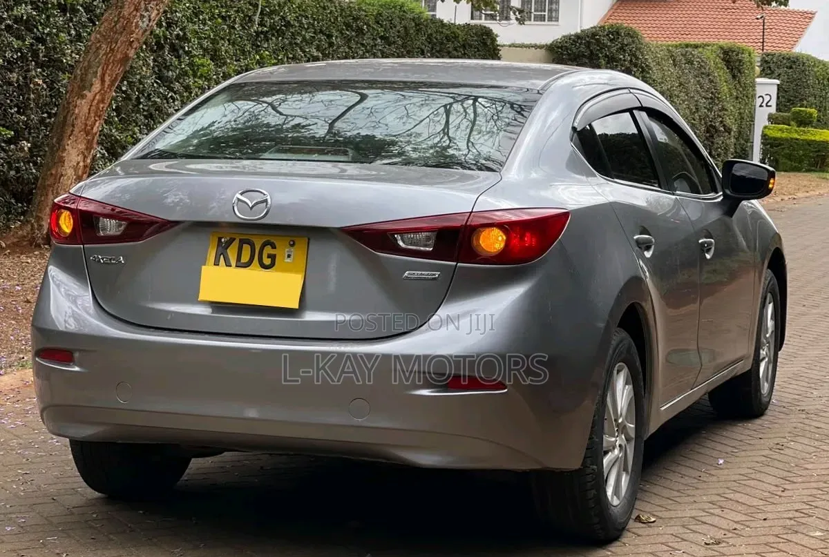 Mazda Axela SV Premium 2014 Silver