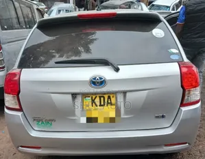 Toyota Corolla Fielder 2014 Silver
