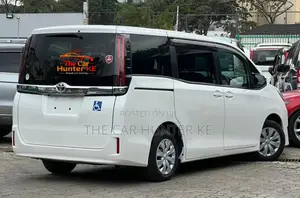 Toyota Noah 2020 White
