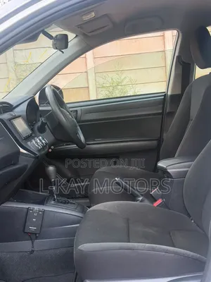 Toyota Axio 2019 Silver