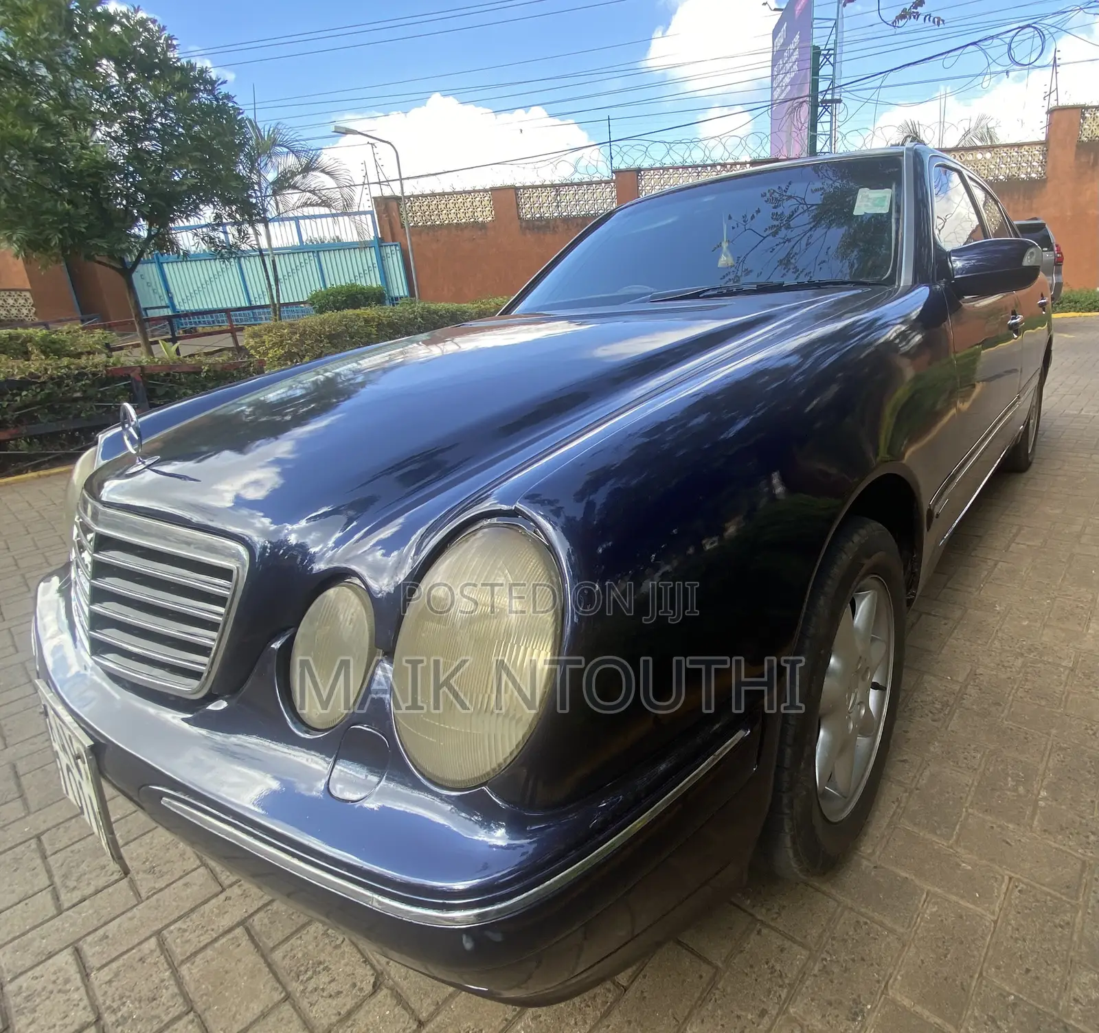 Mercedes-Benz E200 2000 Blue