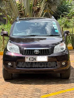 Toyota Rush 2016 Purple