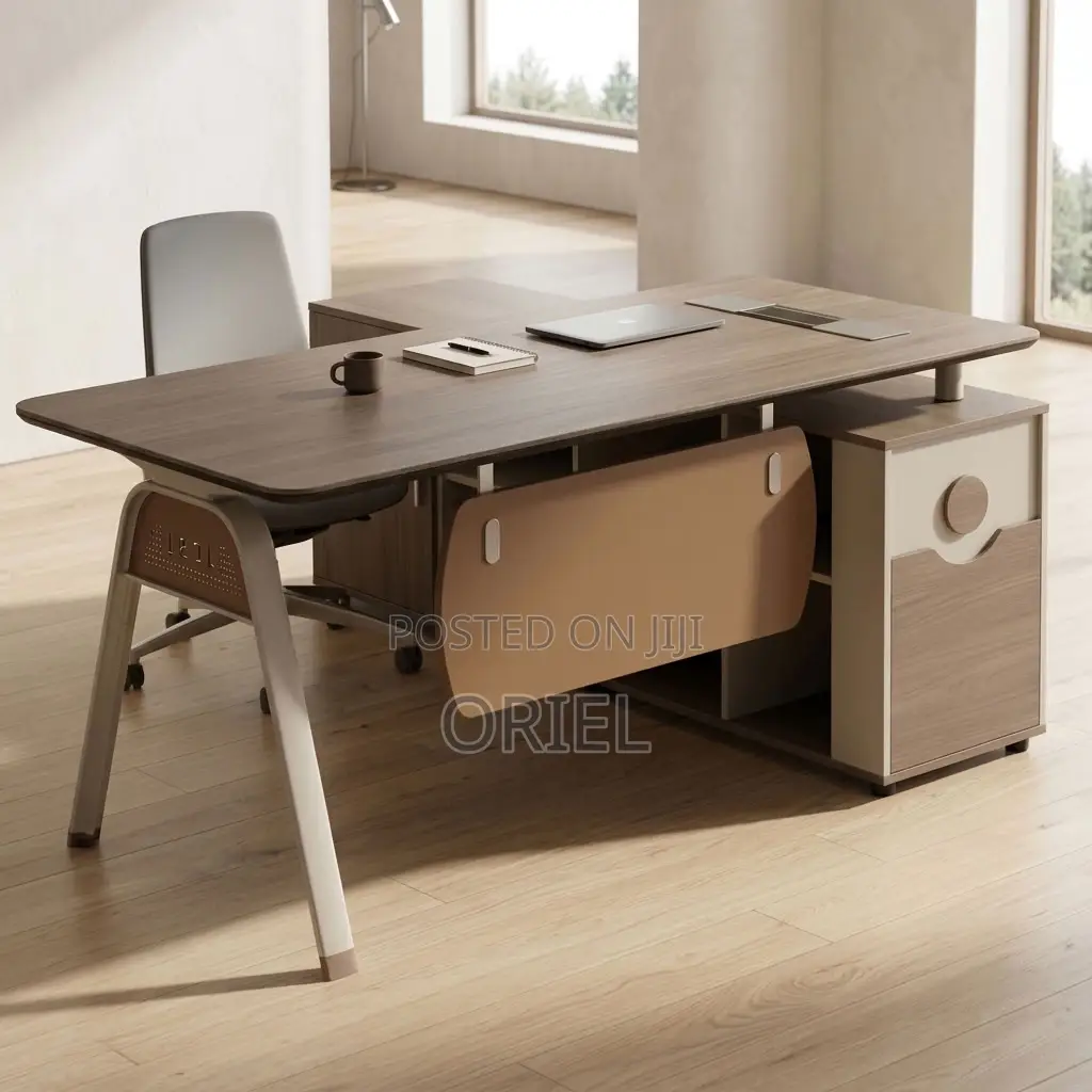 Modern Advanced Office Desk – Professional Workstation for Business