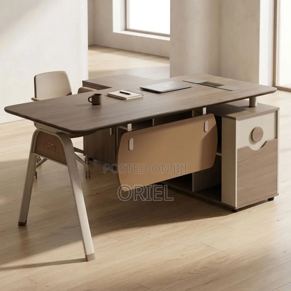Modern Advanced Office Desk – Professional Workstation for Business