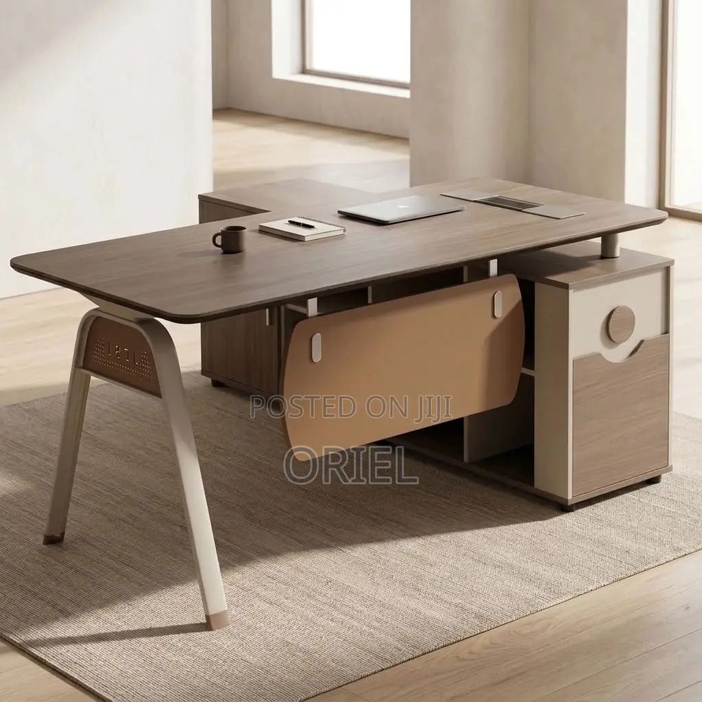 Modern Advanced Office Desk – Professional Workstation for Business