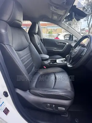 Toyota RAV4 2019 Pearl