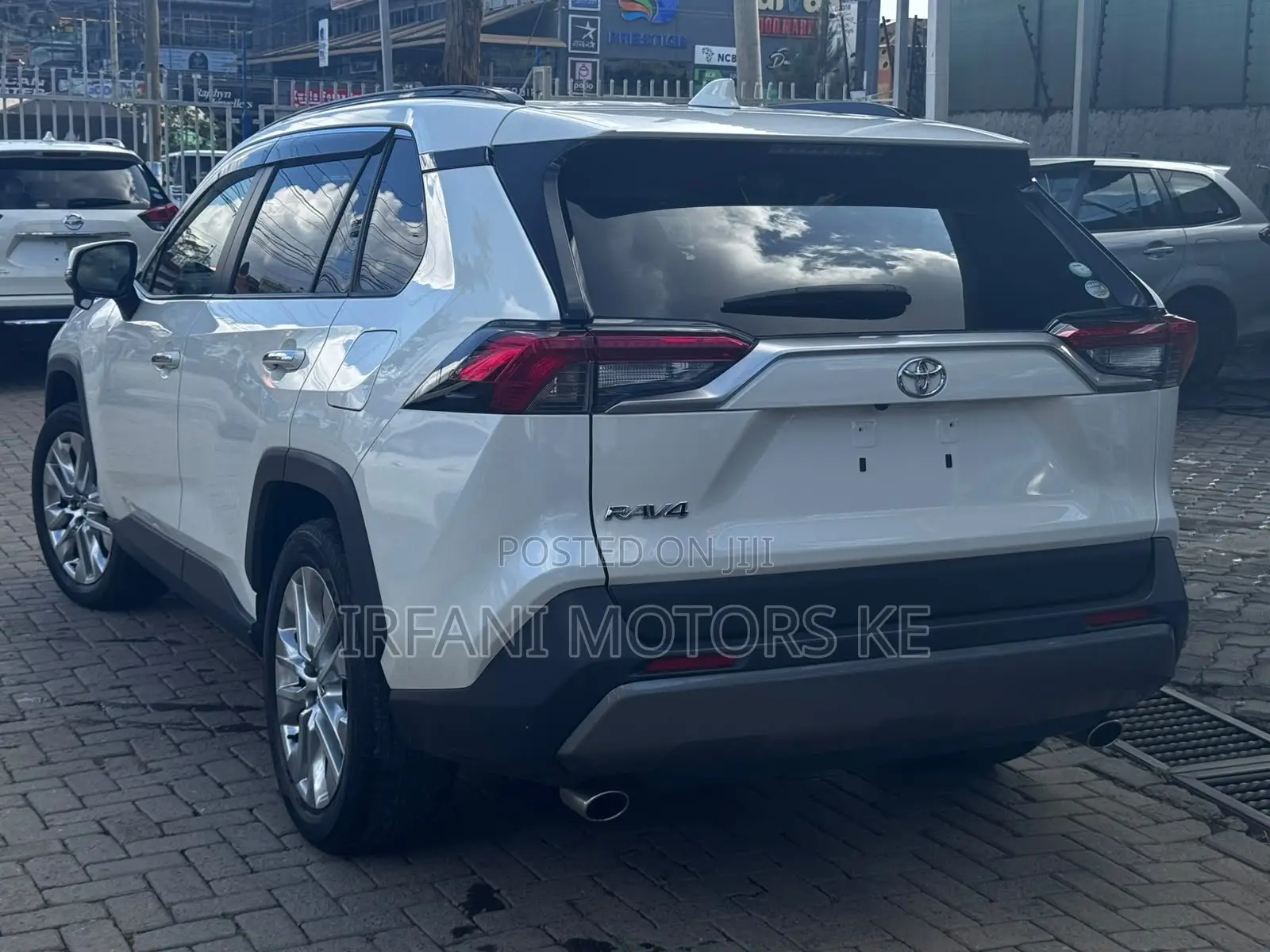 Toyota RAV4 2019 Pearl