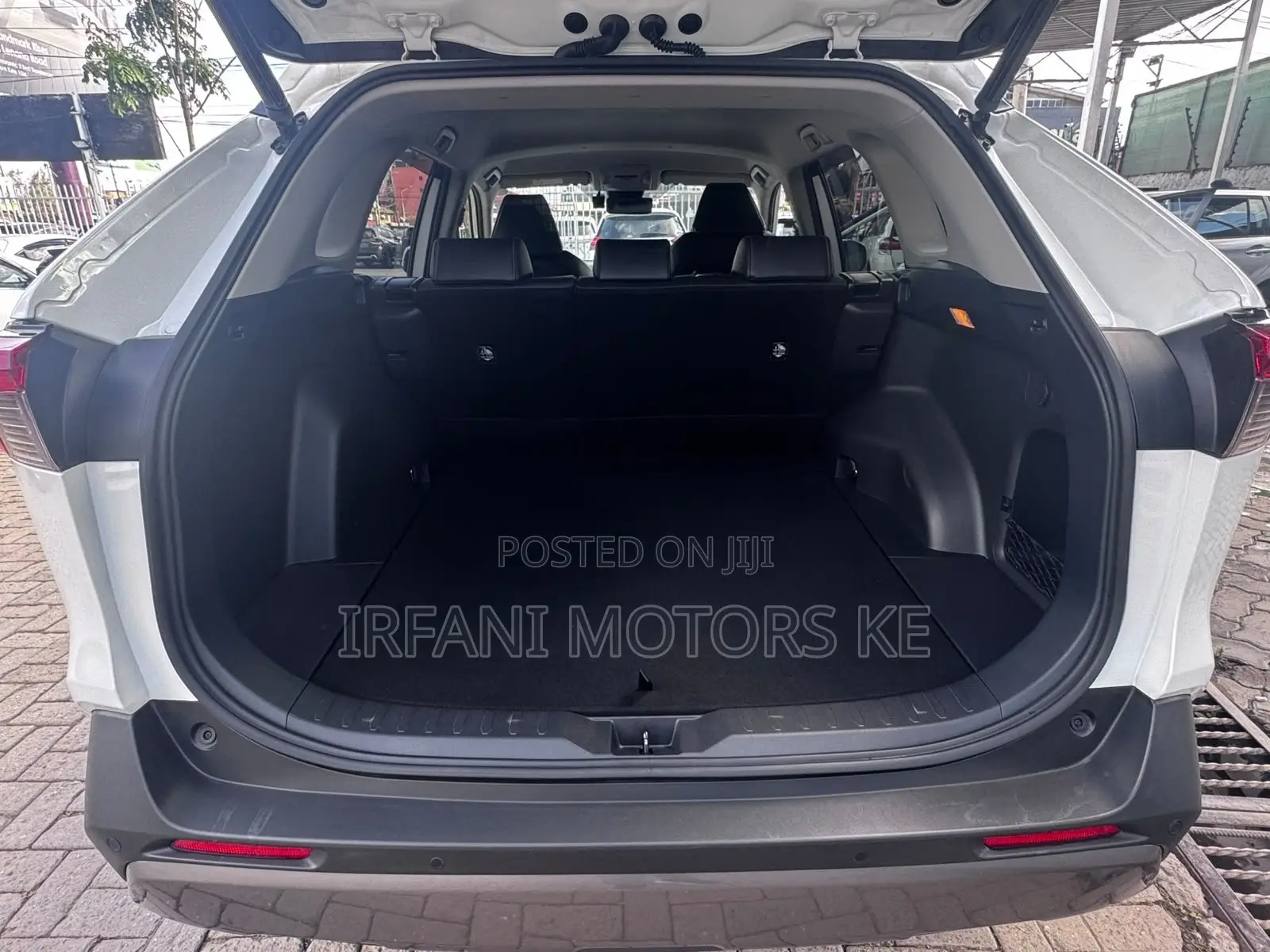 Toyota RAV4 2019 Pearl