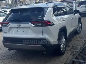 Toyota RAV4 2019 Pearl