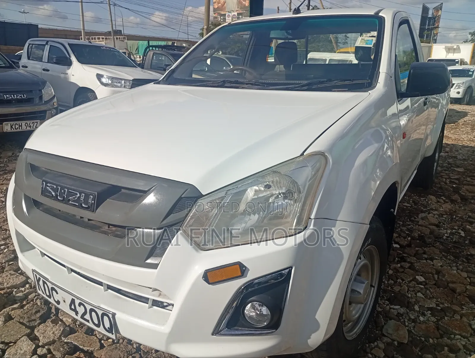 Isuzu D-MAX 2021 White