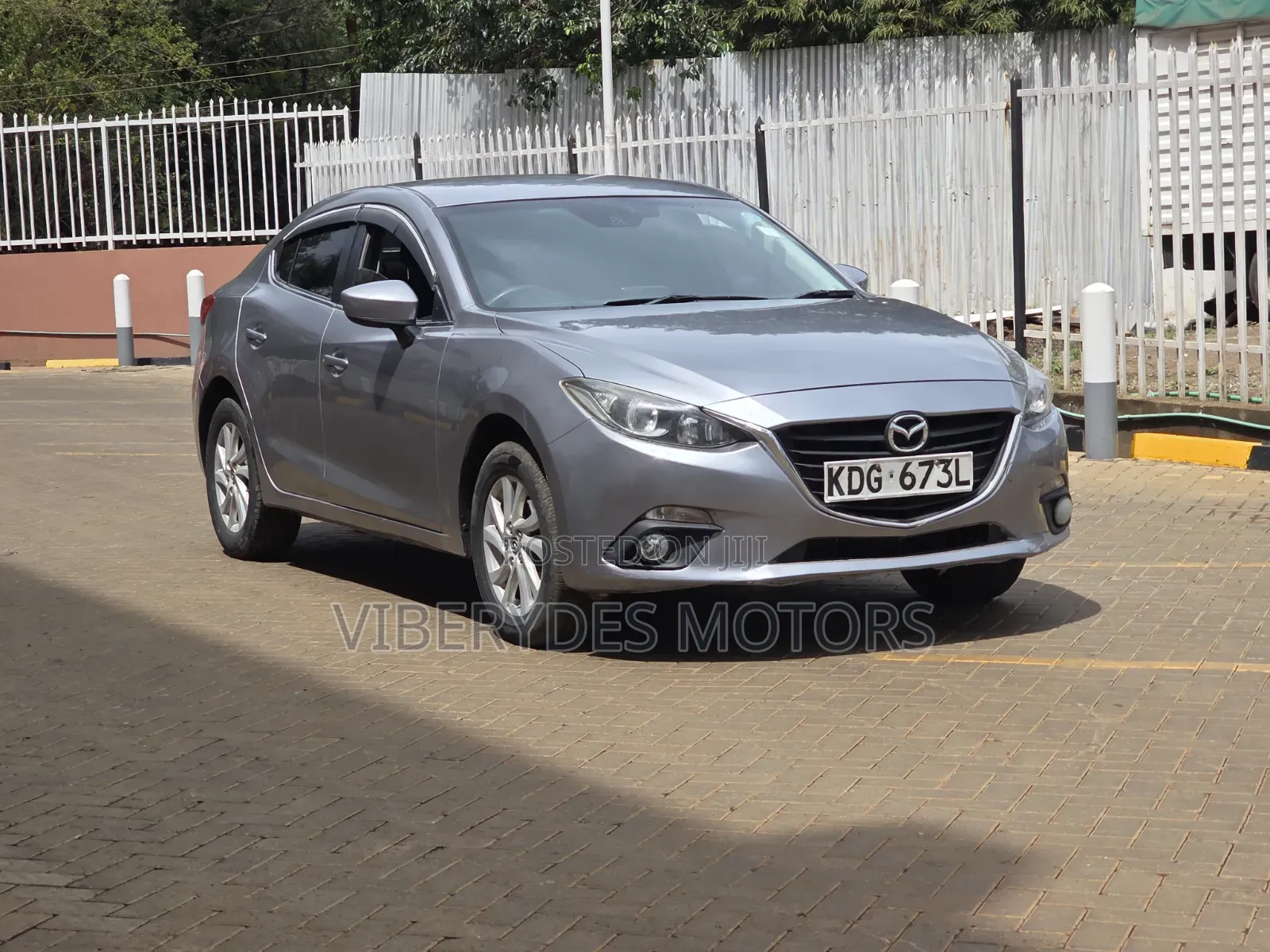Mazda Axela SV Premium 2014