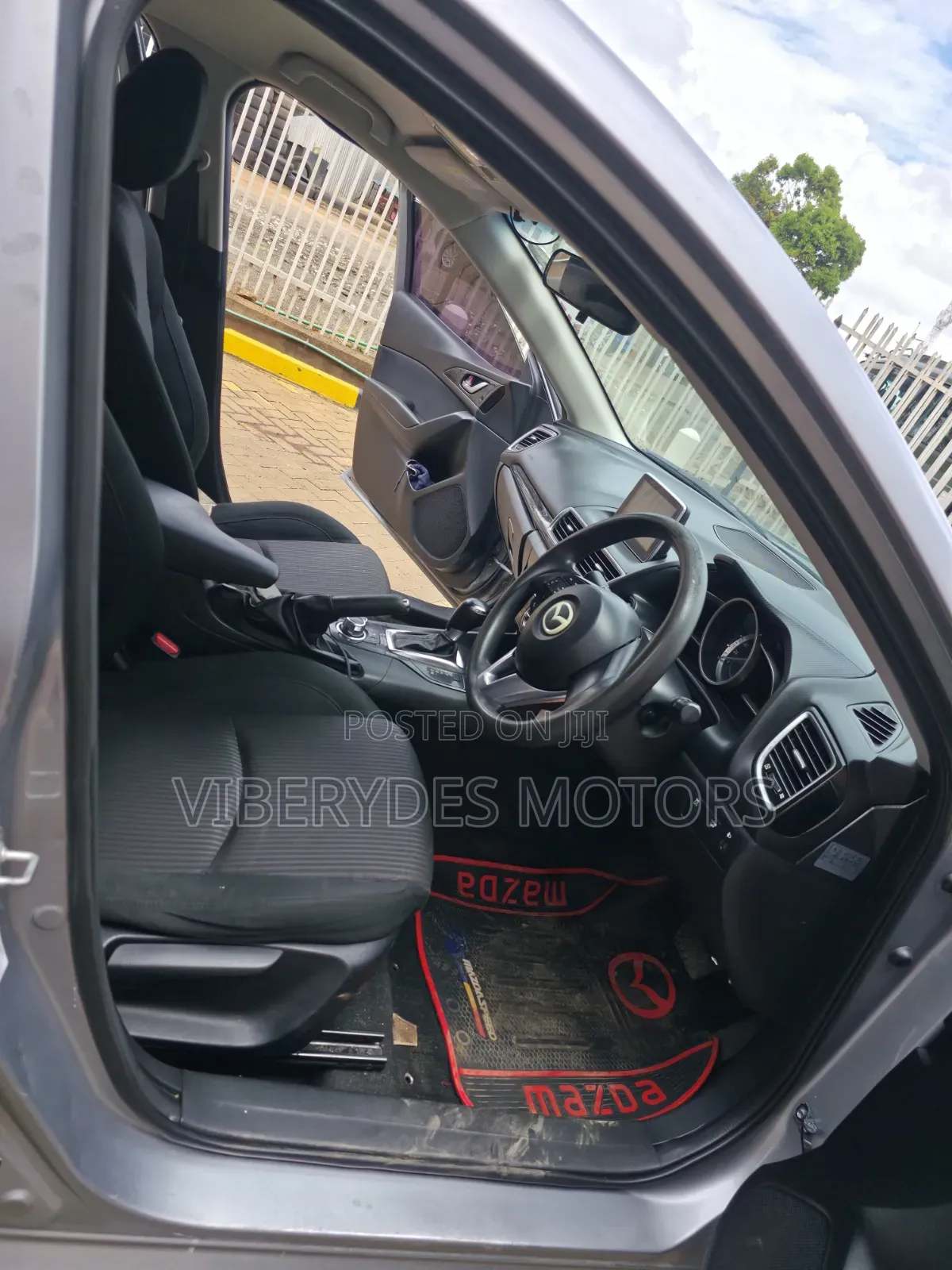 Mazda Axela SV Premium 2014