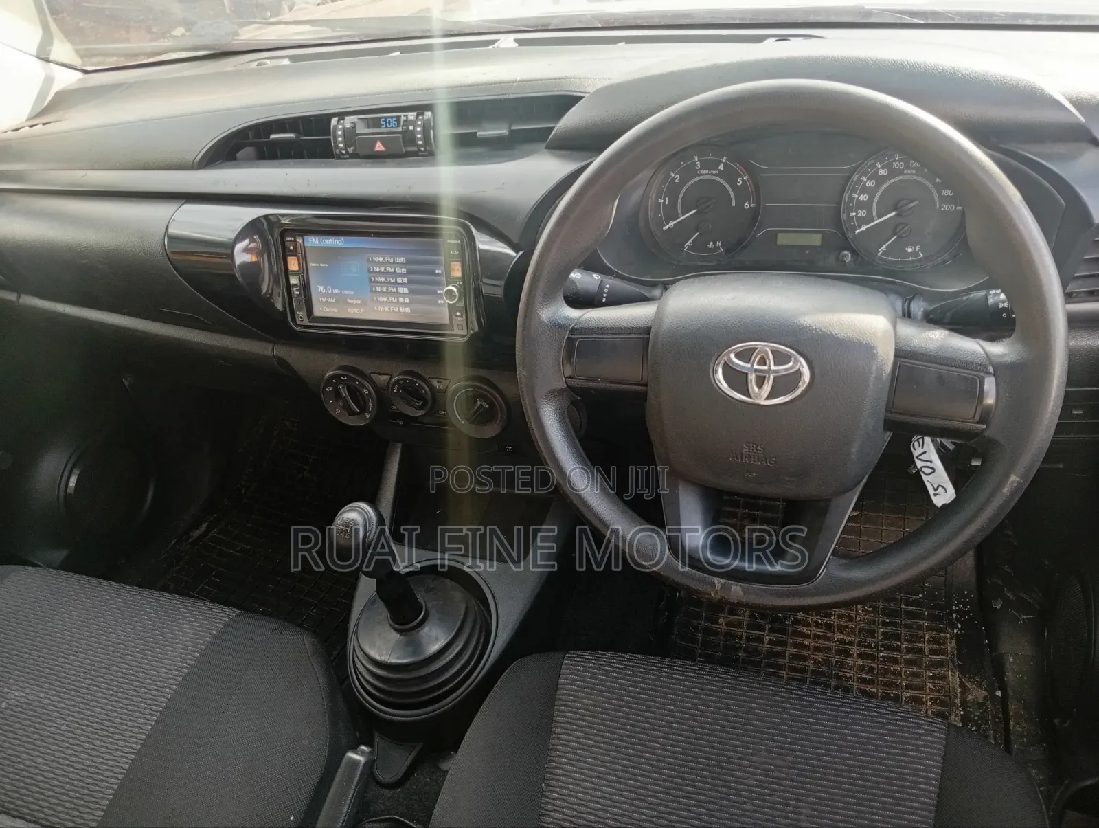 Toyota Hilux 2022 Gray