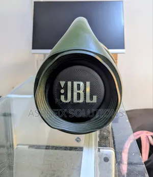 JBL Boombox 2