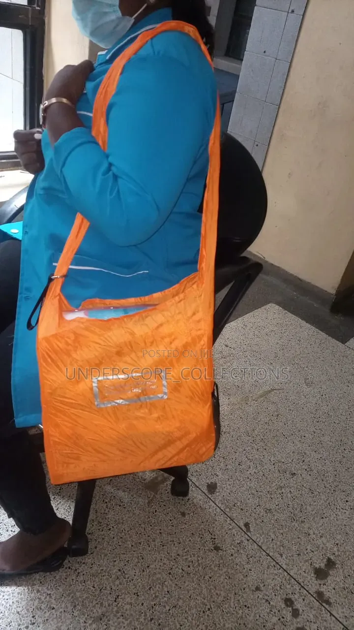 *Durable Reusable Roll Up Shopping Bag