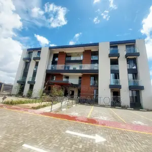 3bdrm Duplex in Hotel 67 Area for sale