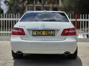 Mercedes-Benz E300 2011 White
