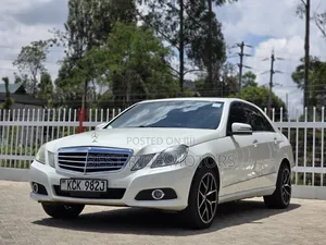 Mercedes-Benz E300 2011 White