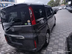 Honda Stepwgn 2019 Gray