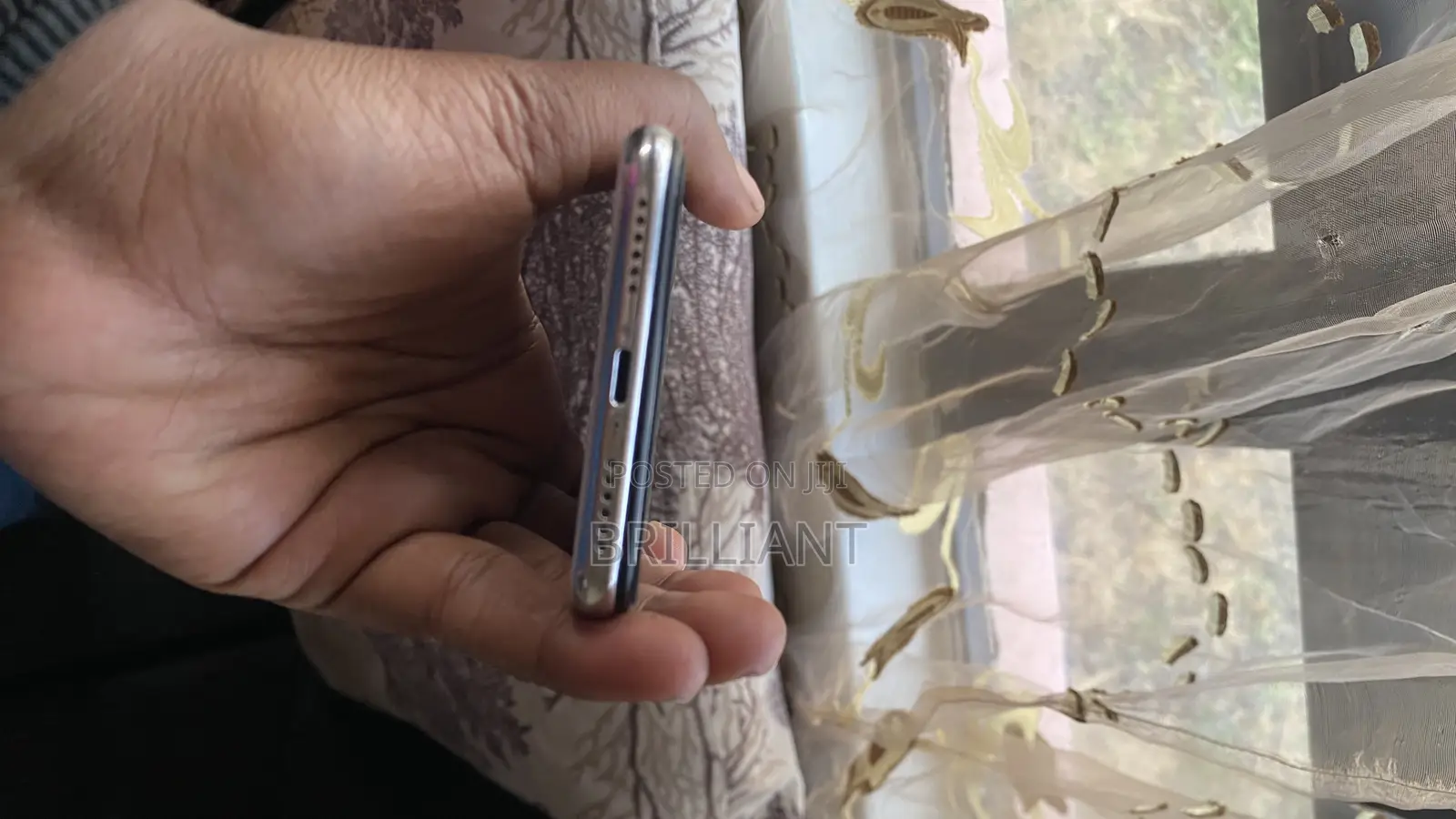 Apple iPhone X 256 GB White