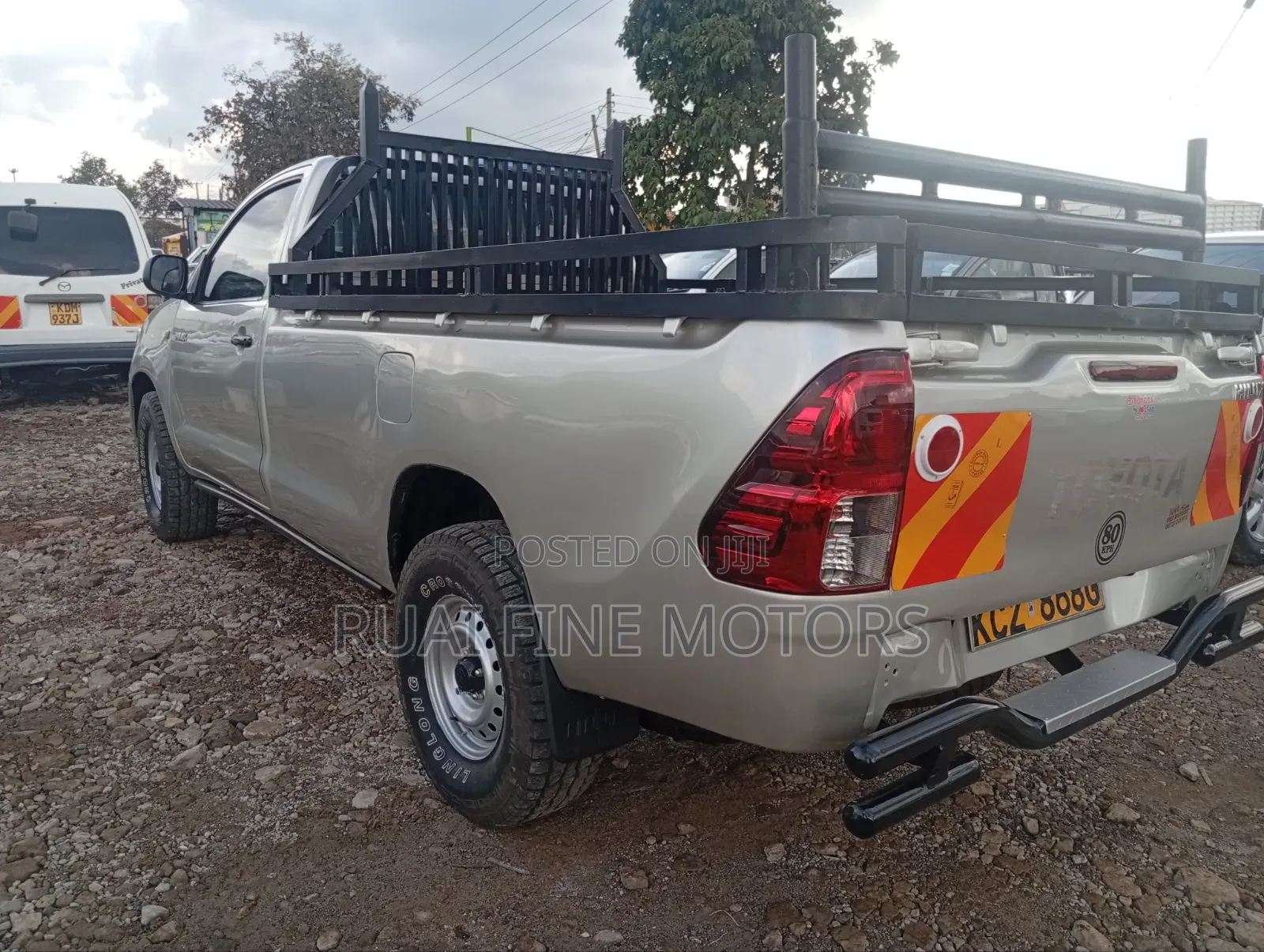 Toyota Hilux 2011 Silver