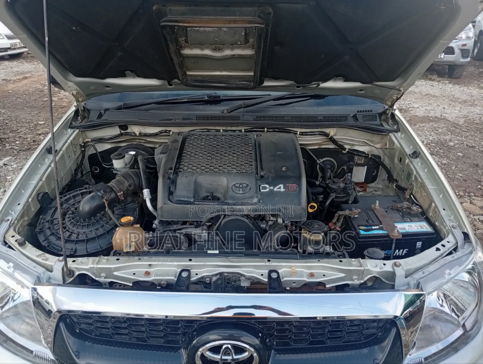Toyota Hilux 2011 Silver