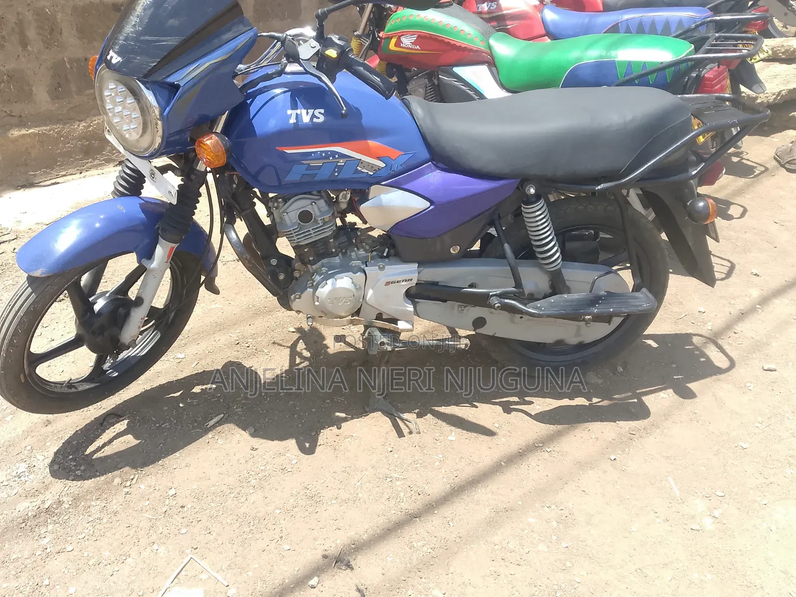 TVS HLX 125 2025 Blue
