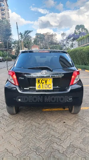 Toyota Vitz 2012 Black
