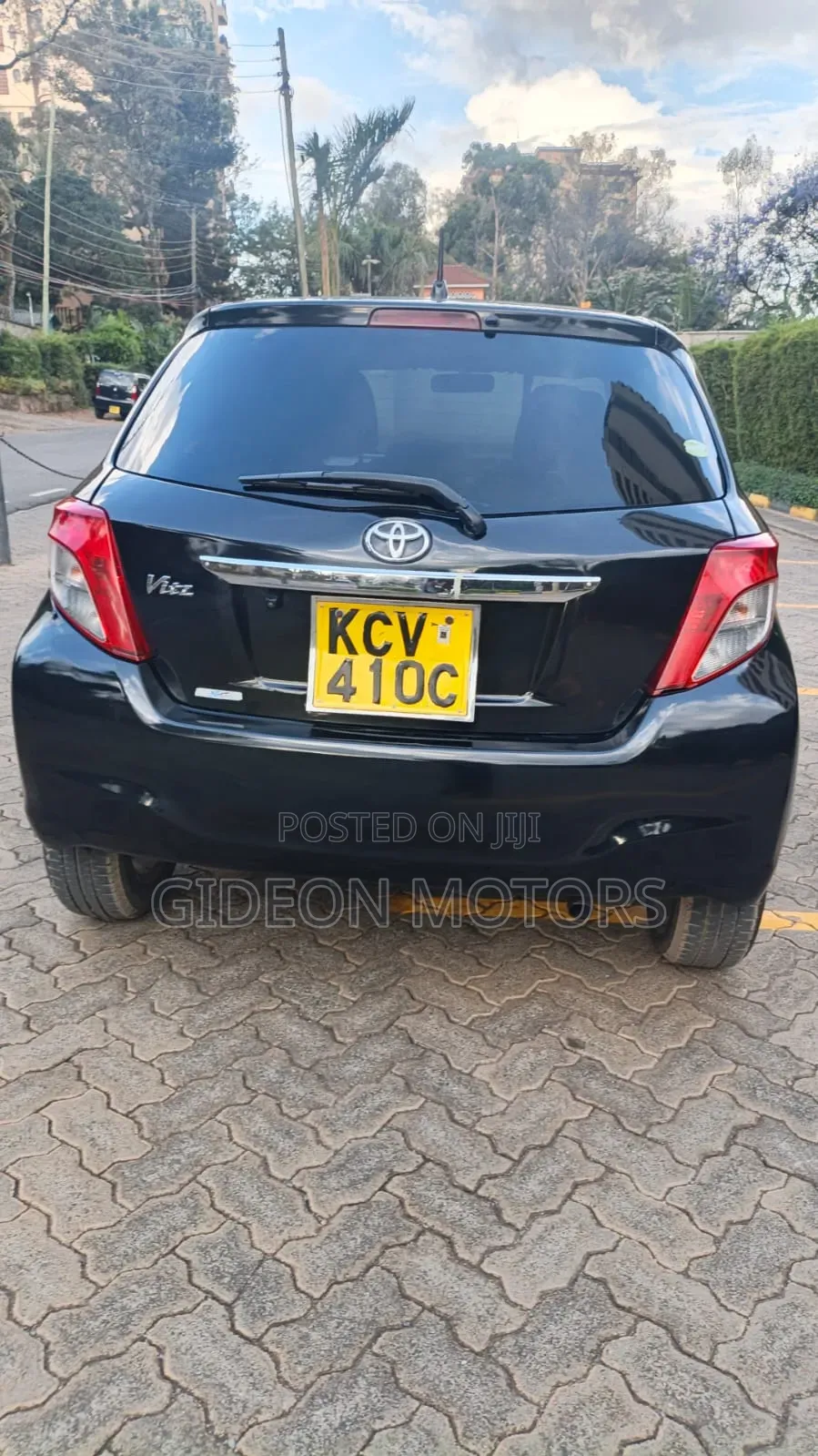Toyota Vitz 2012 Black