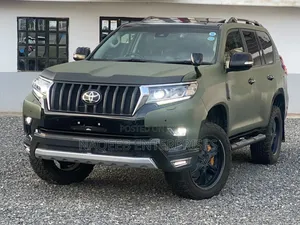 Toyota Land Cruiser Prado 2022 Green