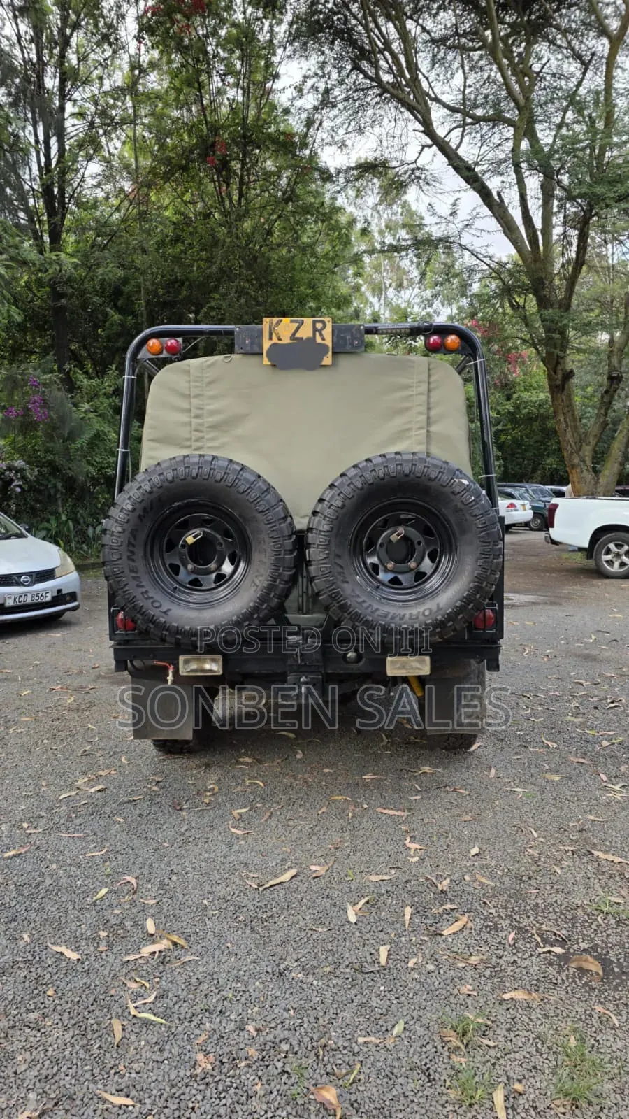 Land Rover Defender 1991 Green