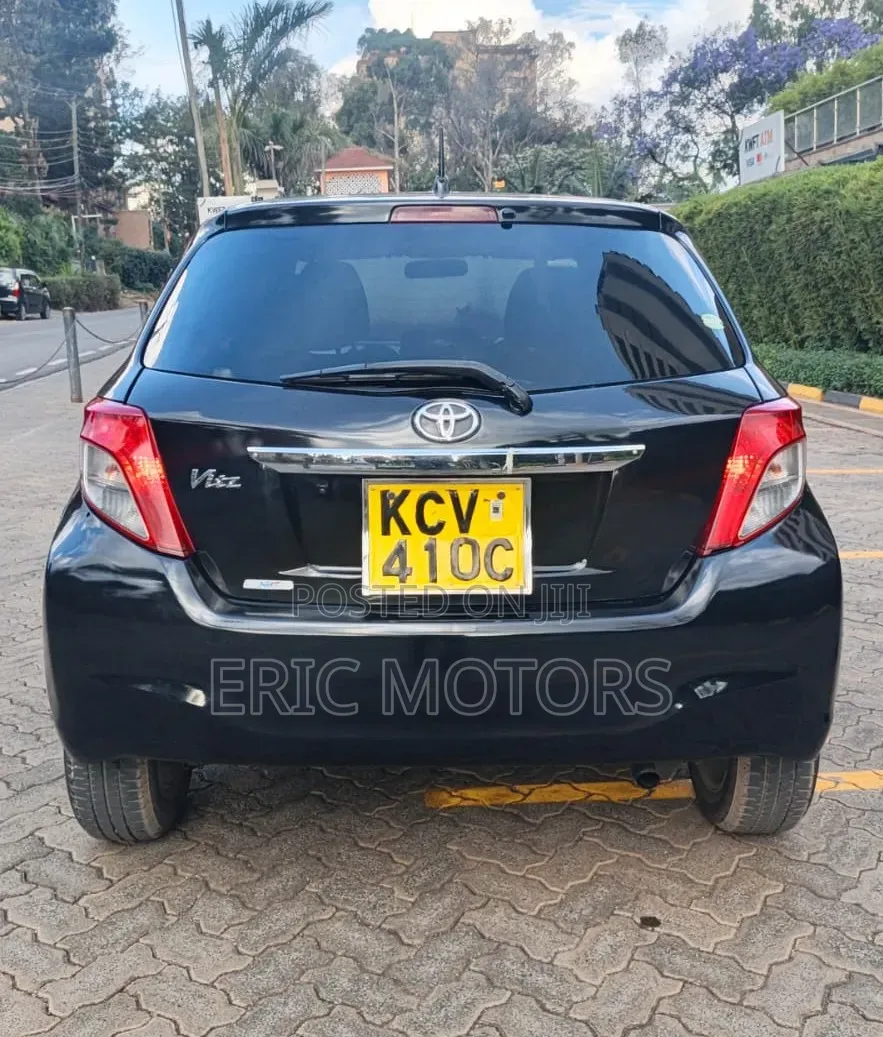 Toyota Vitz 2012 Black