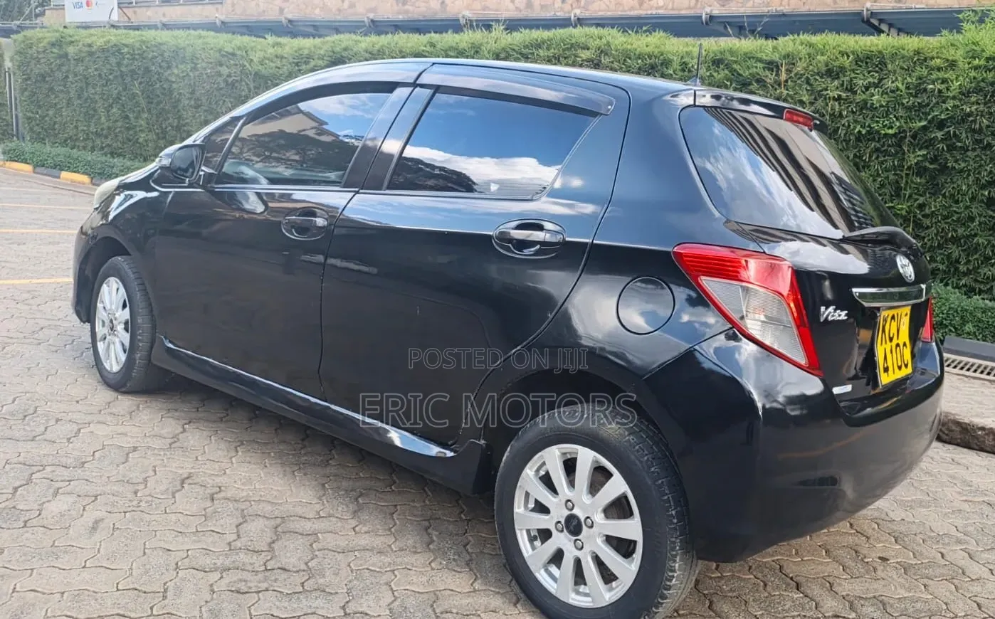 Toyota Vitz 2012 Black